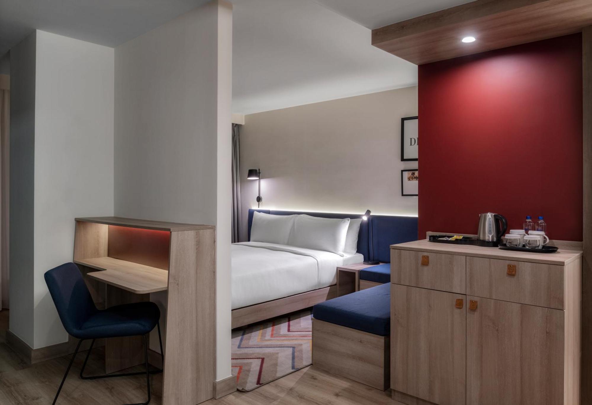 Hampton By Hilton Istanbul Merter Exterior foto
