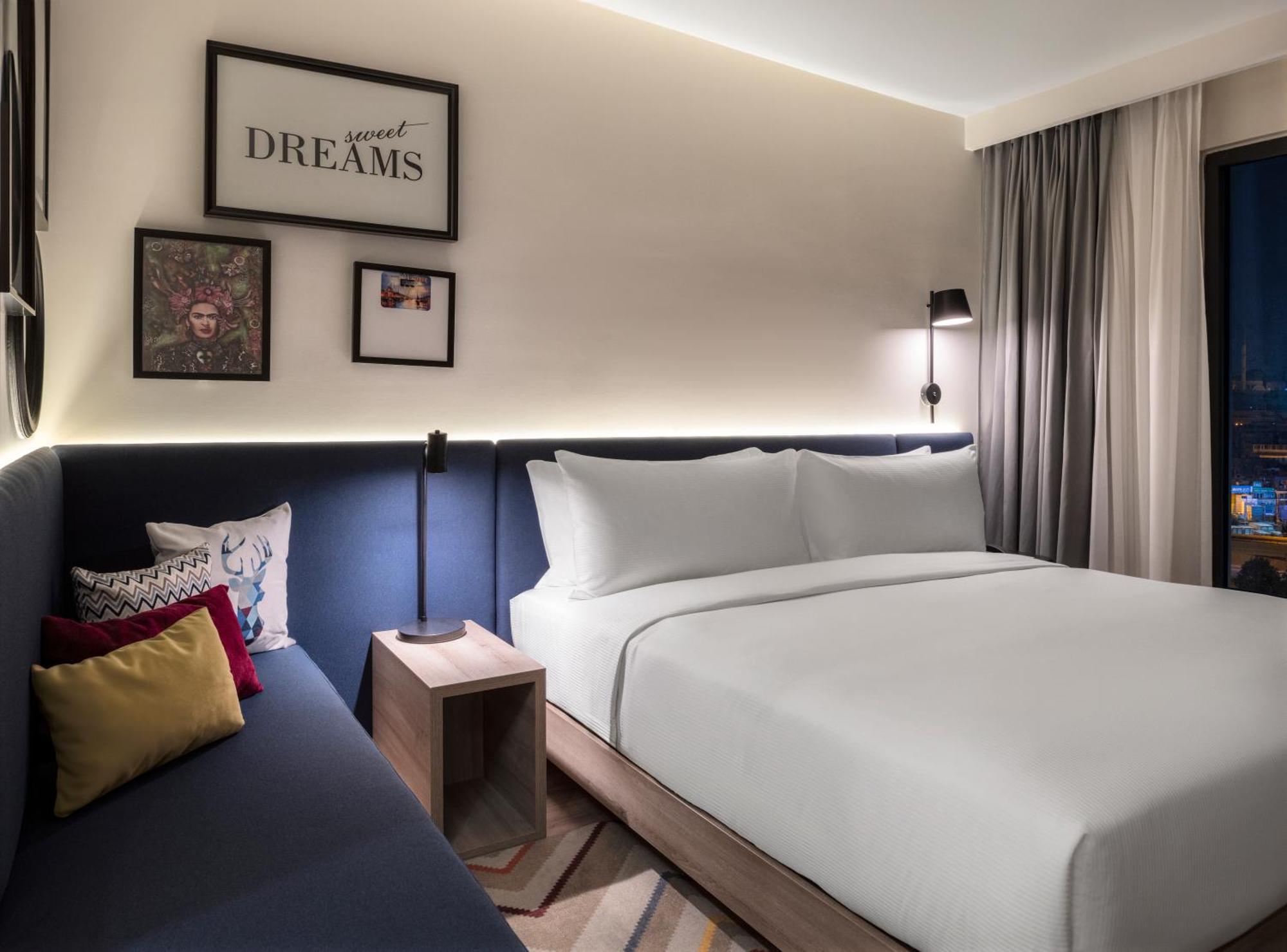 Hampton By Hilton Istanbul Merter Exterior foto